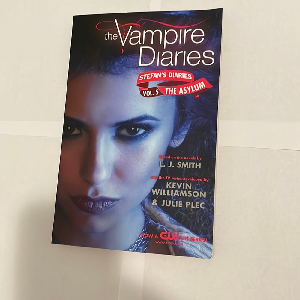 Vampire Diaries Book
